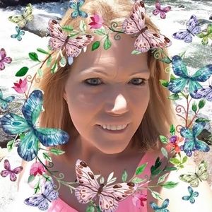 Meet your Posher, Tina